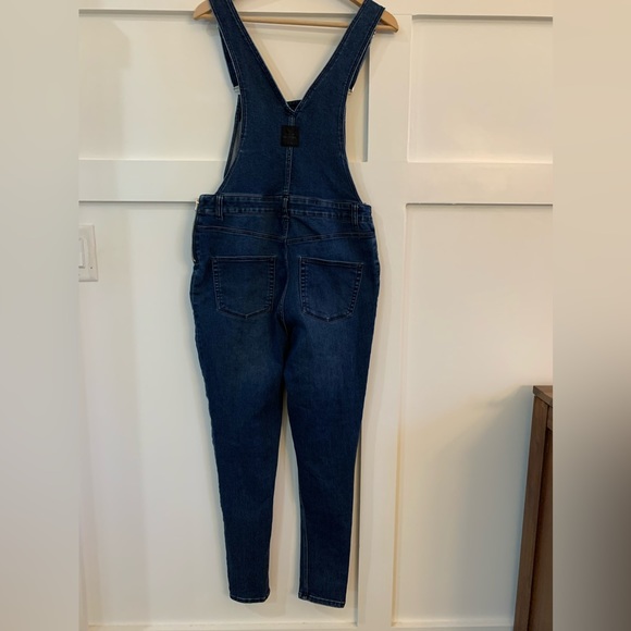 Cheap Monday Dungaree Spray Dark Wash Skinny Denim Overalls size M - Picture 3 of 12